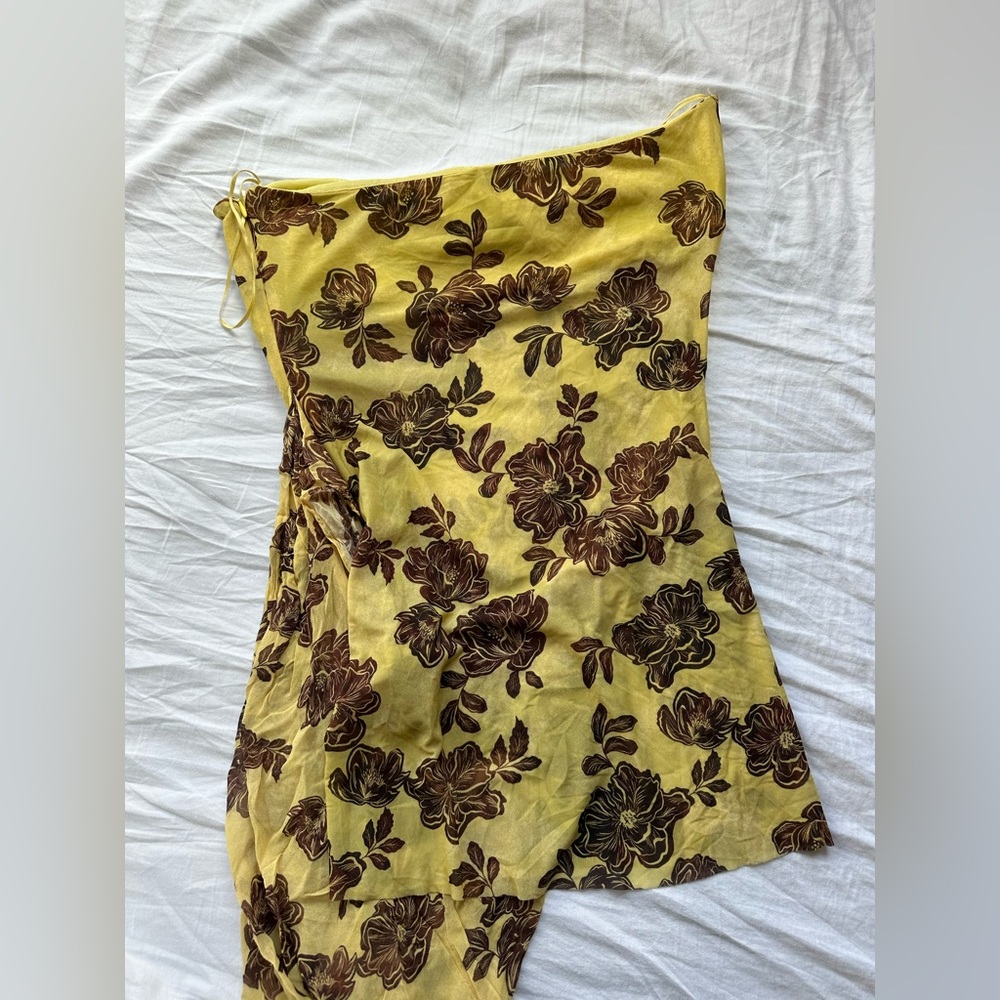 Bec + Bridge Dress in Size 10 - Picture 3 of 6